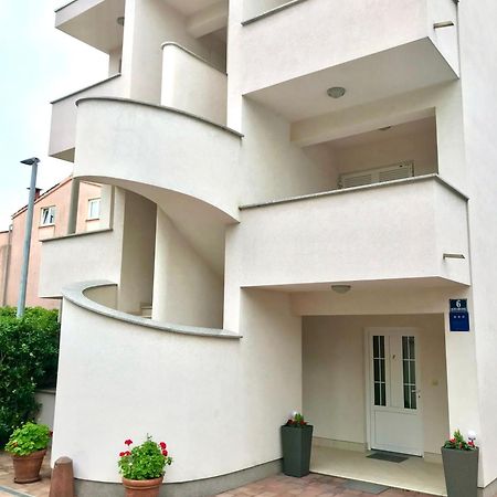 Apartmani Samec Новаля Екстер'єр фото