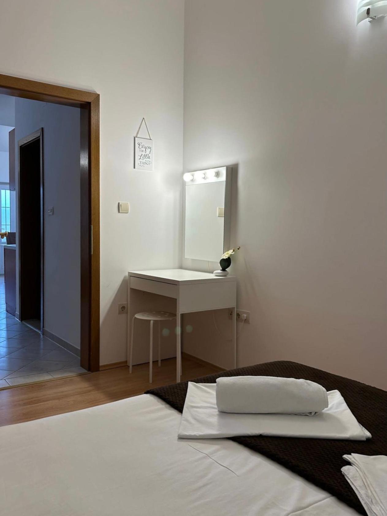 Apartmani Samec Новаля Екстер'єр фото