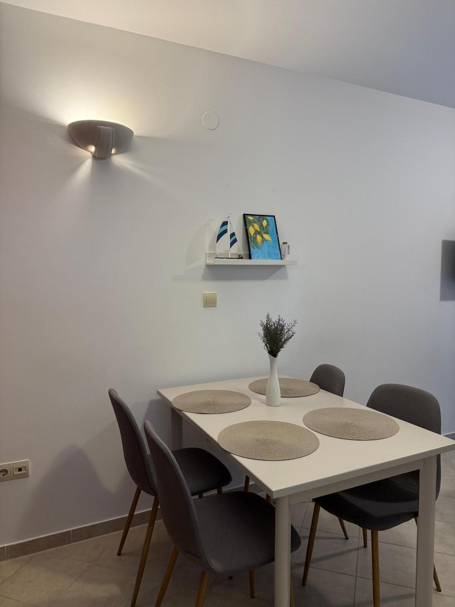 Apartmani Samec Новаля Екстер'єр фото