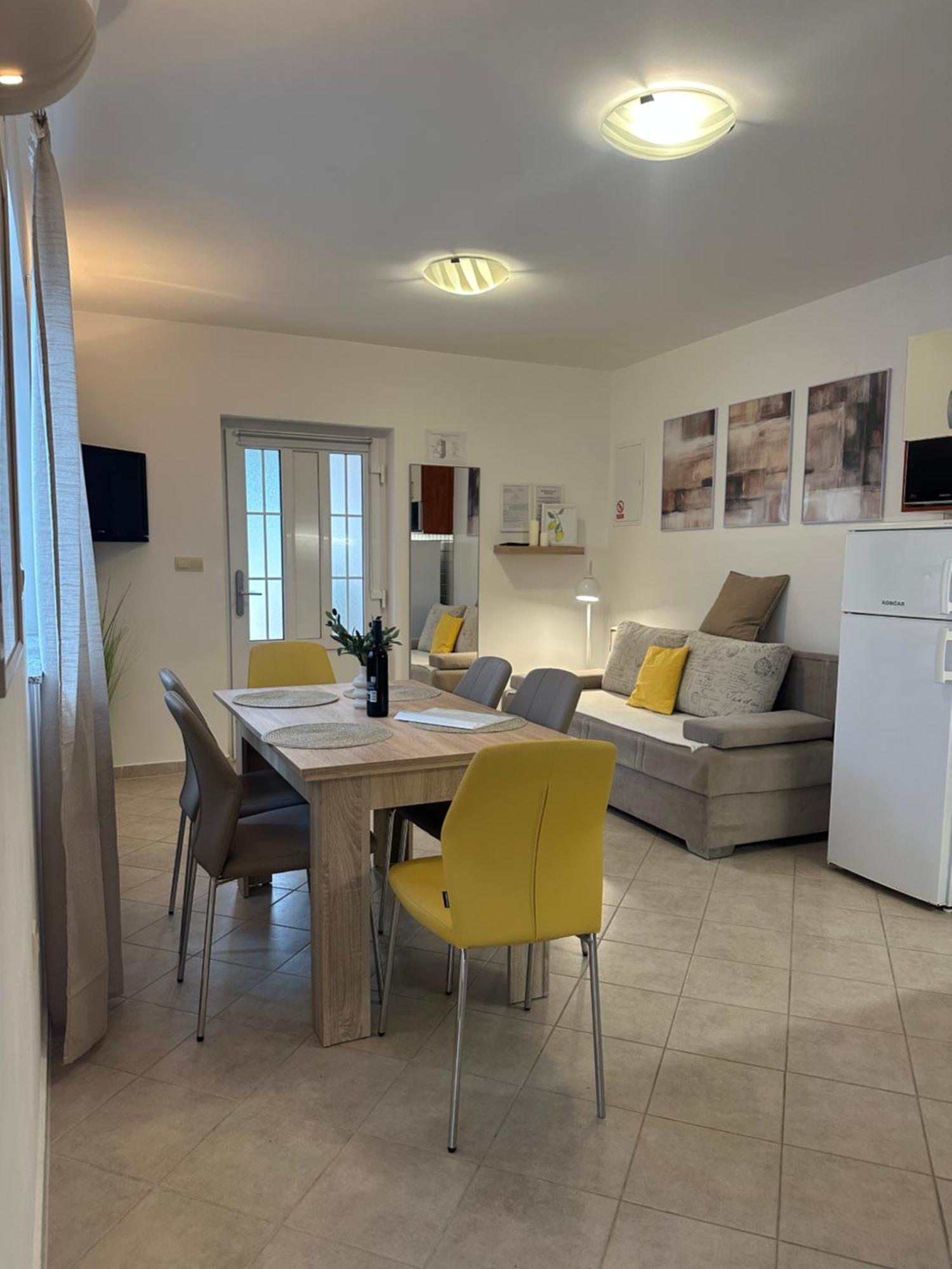 Apartmani Samec Новаля Екстер'єр фото