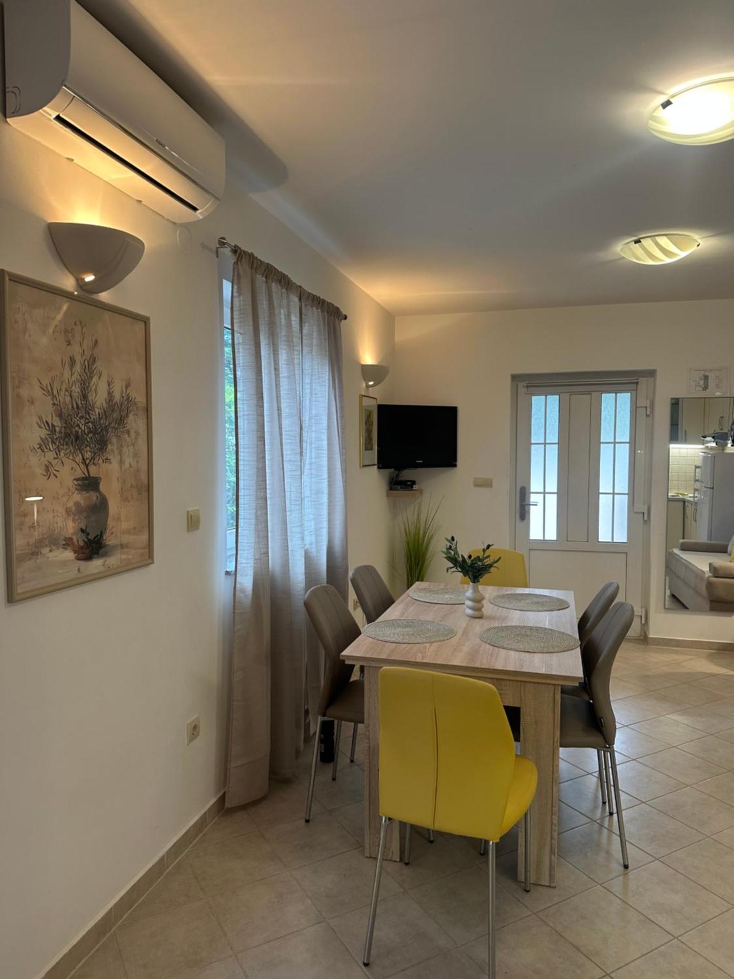 Apartmani Samec Новаля Екстер'єр фото