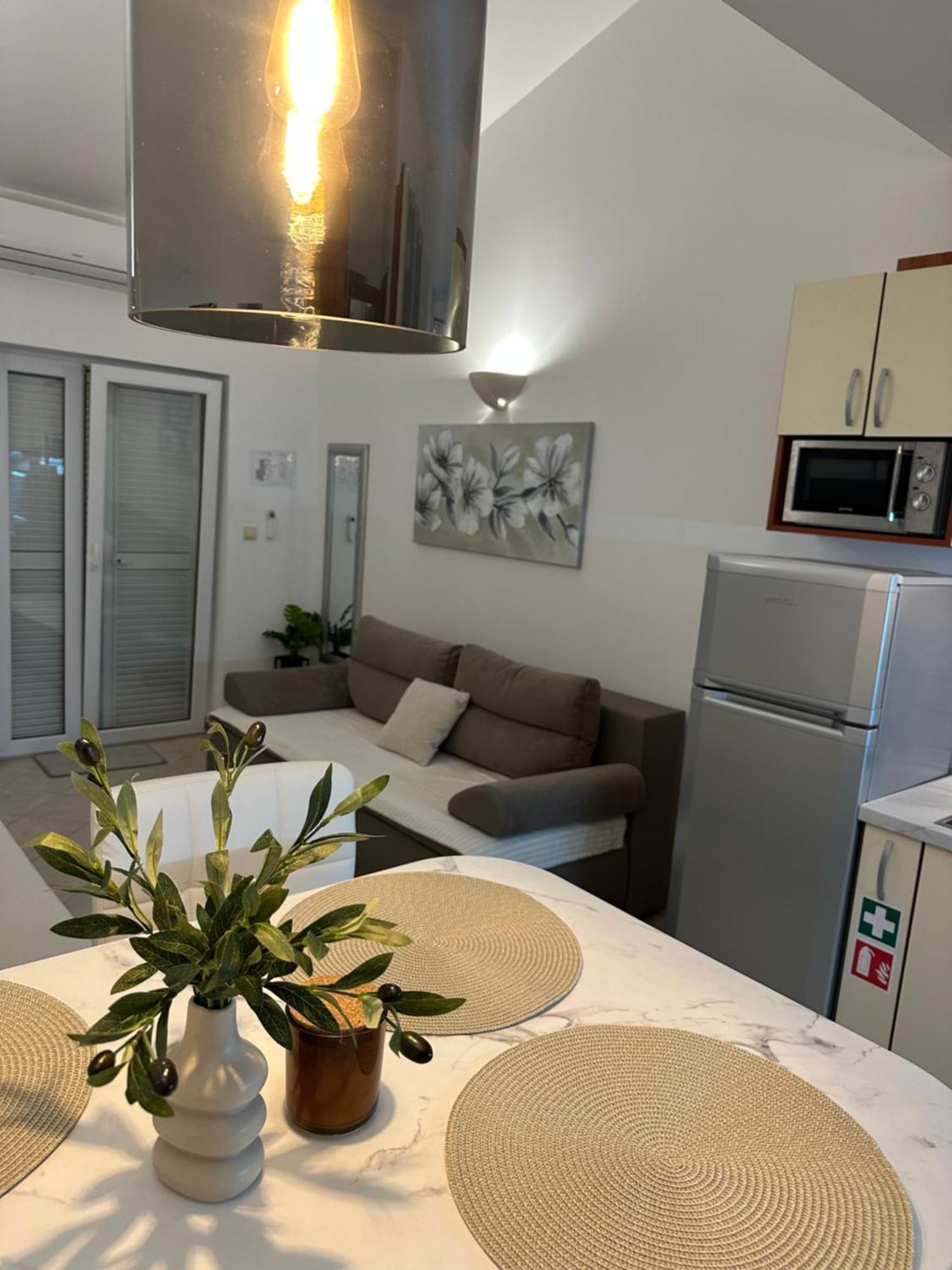 Apartmani Samec Новаля Екстер'єр фото